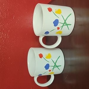 2 Coffee Cups - Tulips 12 Ounces Ea
